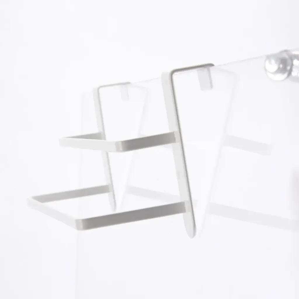 Nitori наадаг цагаан өлгүүр